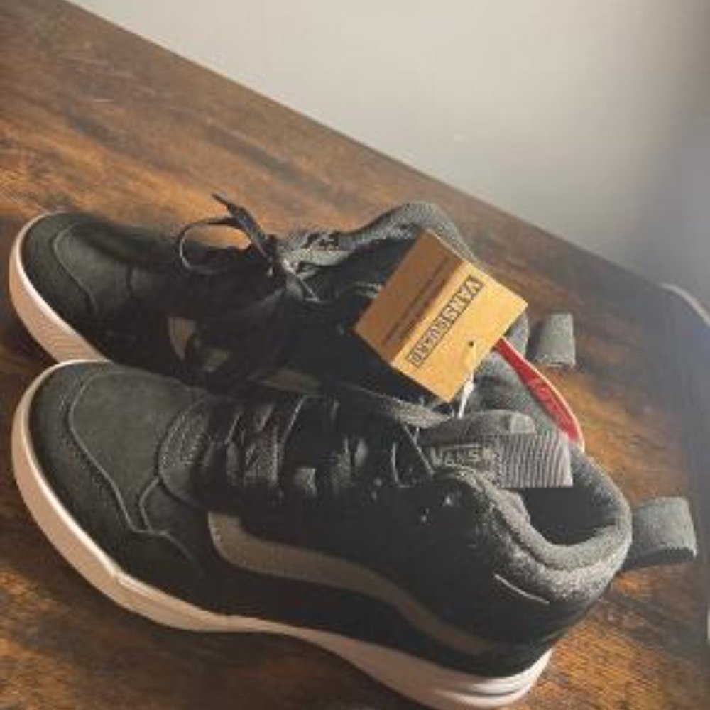 VAN'S WOMEN'S RANGE EXP HI VANSGUARD SUEDE HIGH-TOP SNEAKERS SIZE 7.5